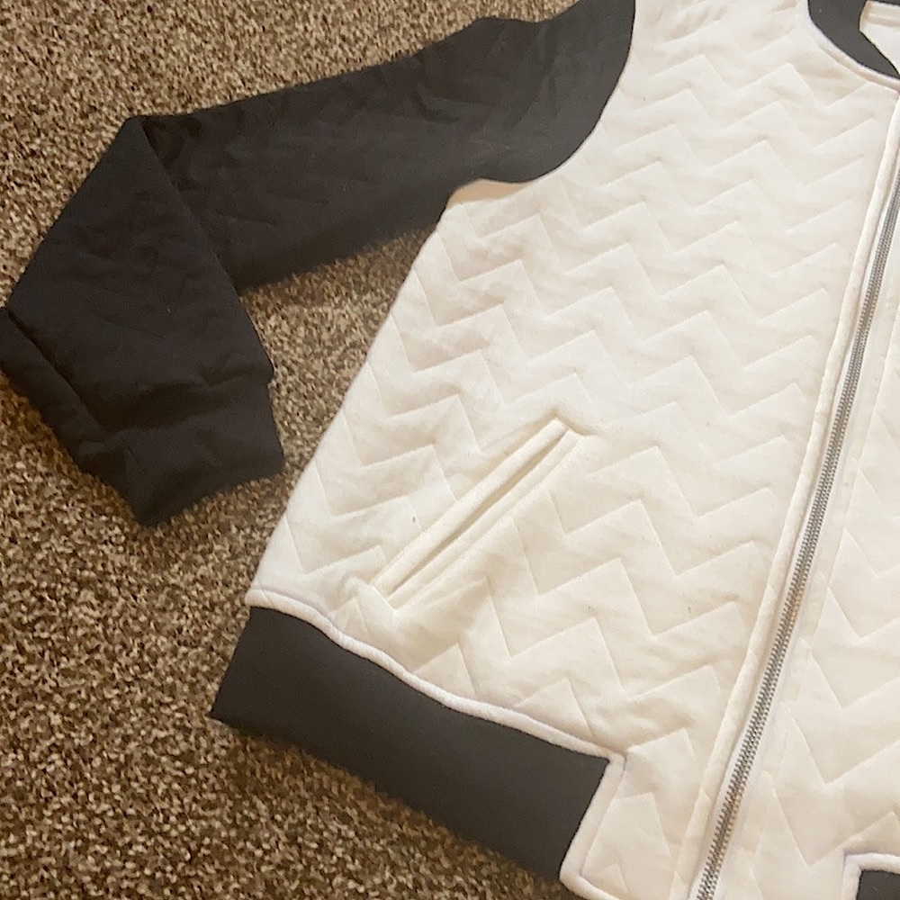 Tufted jacket - Picture 2 of 4